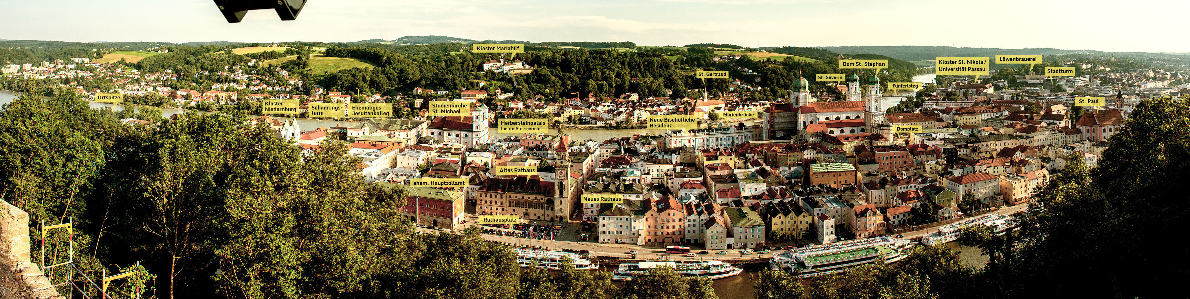 Panoramablick vom OBERHAUS auf Passau